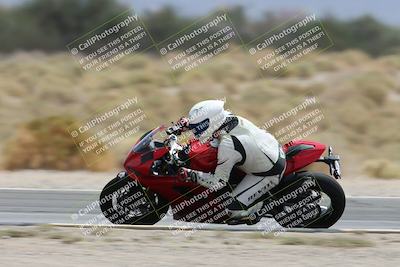 media/May-05-2025-Moto Forza (Mon) [[3c1838c5e5]]/2-B Group/Session 3 (Panning Test Turn 14 Inside)/